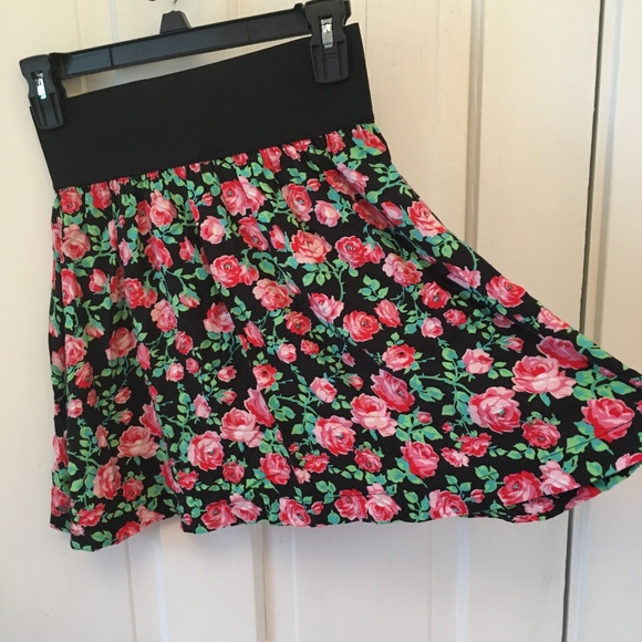 PINK VS zipper skirt - Picture 3 of 6